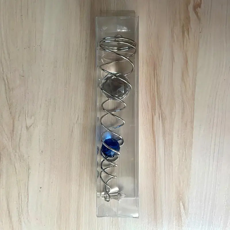 CrystalTwister - Elegant og glitrende vindharpe
