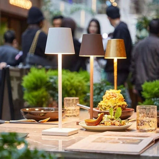 Bezdrátová nabíjecí LED lampa: Elegance a svoboda osvětlení!