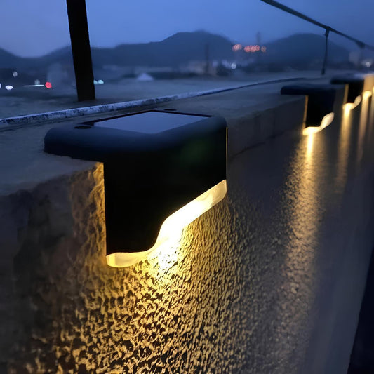 Ultra výkonná solární LED lampa pro venkovní použití